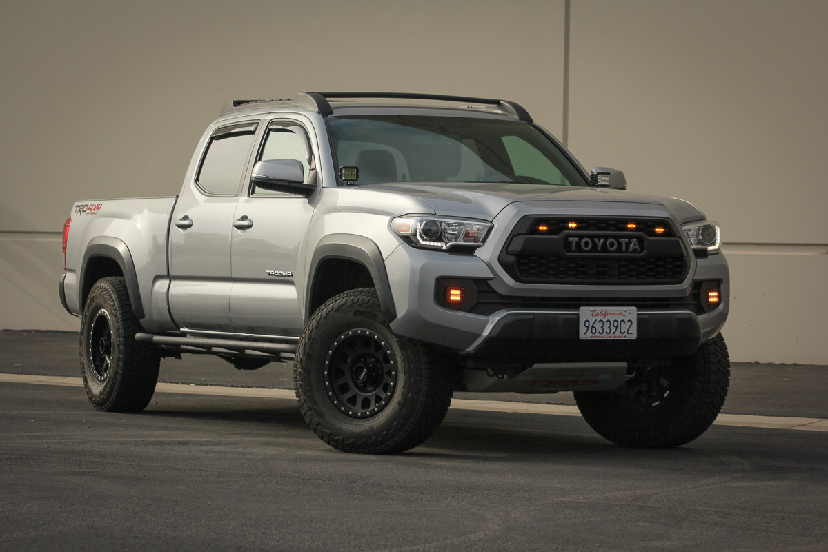 tacoma-2017-offroad-trd-4x4-lifted-6.jpg