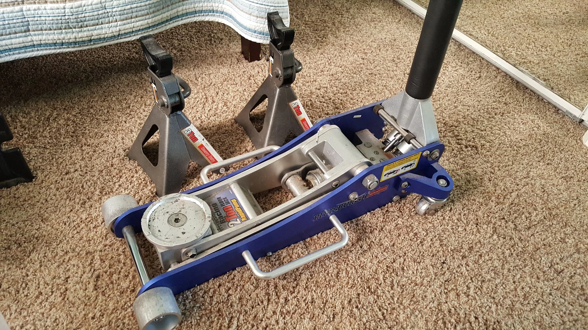 Jack and Stands.jpg 3rd Generation Forum