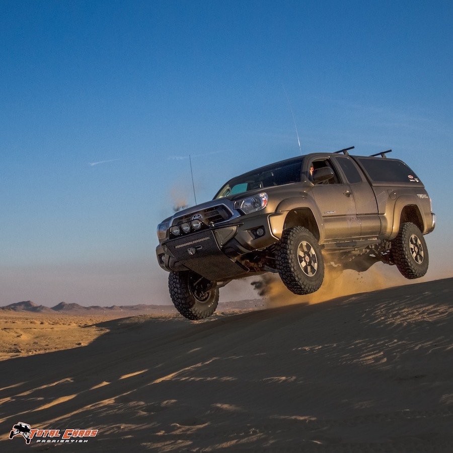 Toyota-Tacoma-Mide-Travel-2005-2015-003.jpg