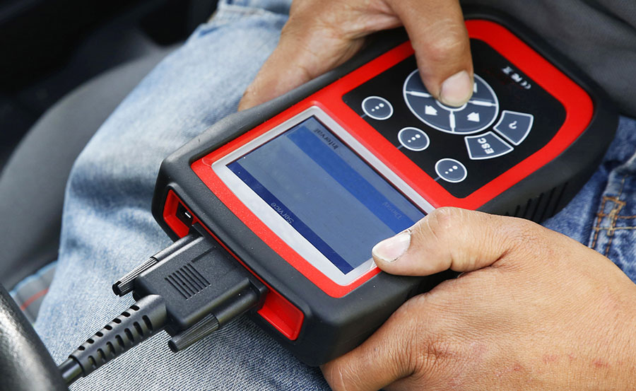 obdii-scanner-tool-diagnostics.jpg