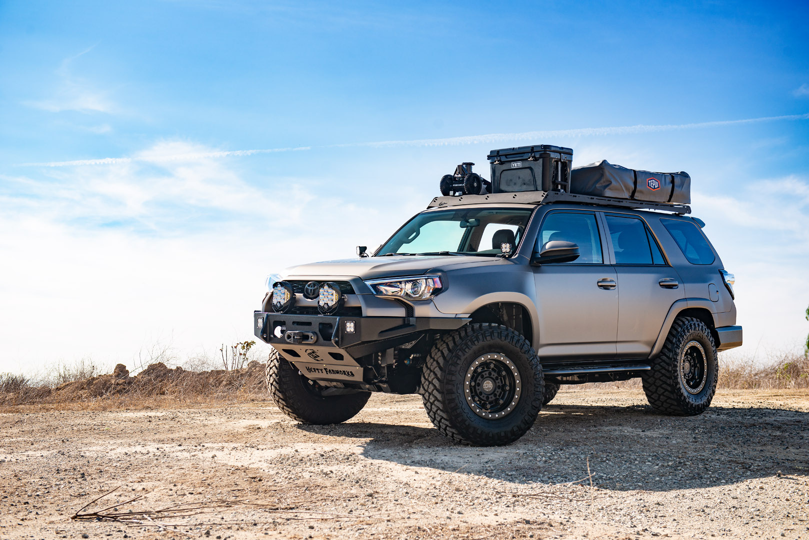 Toyota%204Runner%20on%20Black%20Rhino%20Garrison%20Beadlock%20wheels%20-%2016.jpg