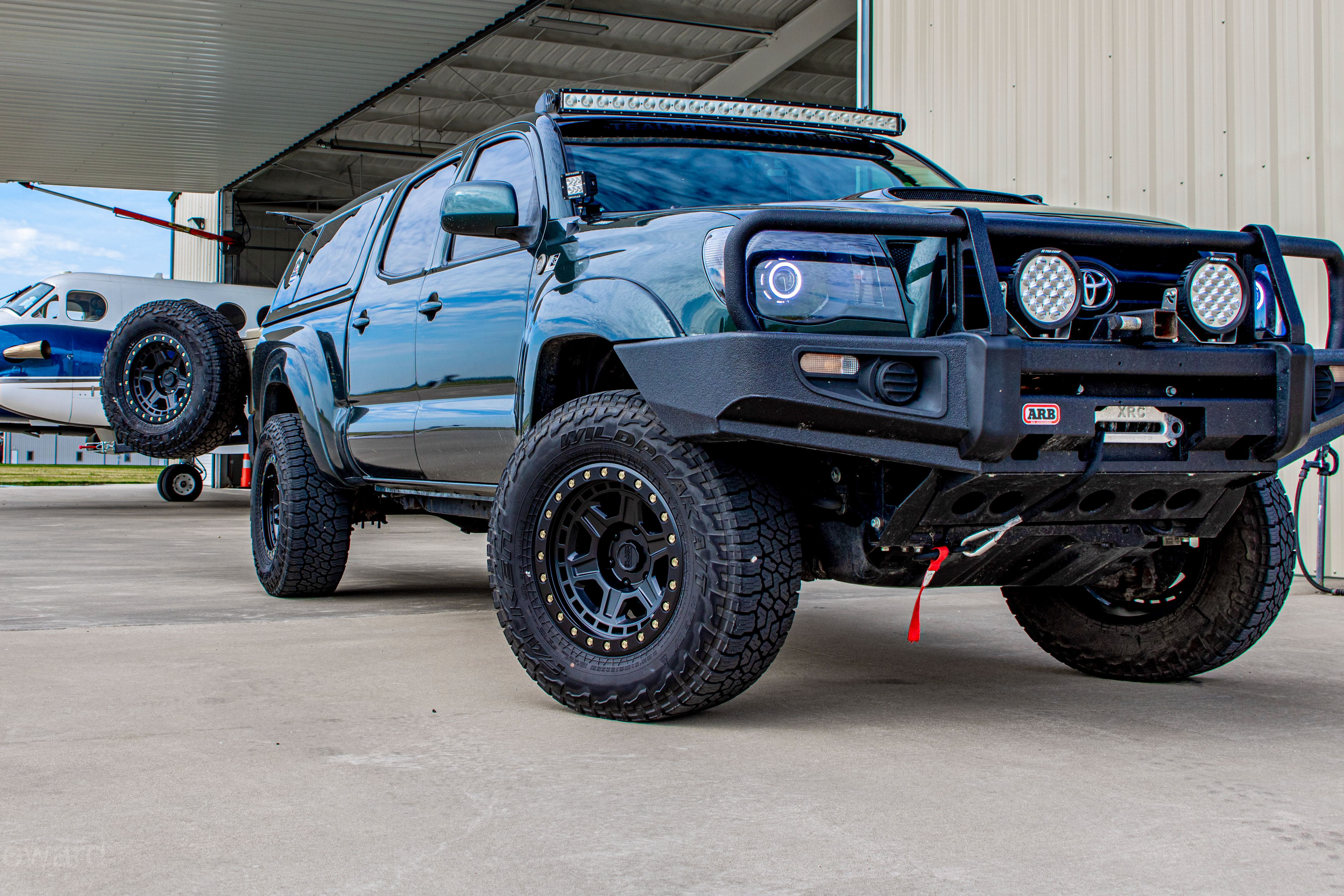 Toyota%20Tacoma%20on%20Black%20Rhino%20Reno%20Matte%20Black%20Brass%20Bolts%20wheels%20rims%20-%2023.jpg